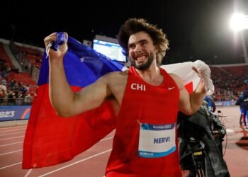 El campeón panamericano de disco Lucas Nervi se acercó a los 60m