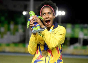 Martha Valeria Araujo, formidable en el heptathlon: 6.274 puntos