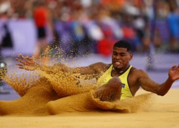 El colombiano Arnovis Dalmero, 11° en salto en largo