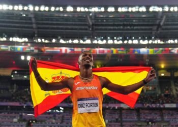 Jordan Díaz, por España, ganó en triple y Almir terminó 11°