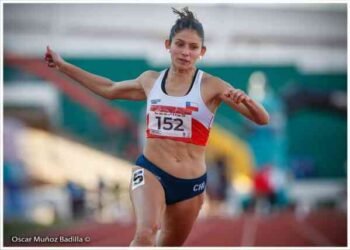 Antonia Ramírez lució en la clausura del Universitario de Chile