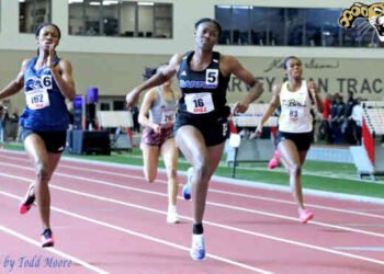 La velocista Keliza Smith, de Guyana, brilla en Texas