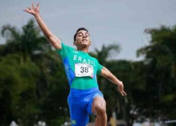 El brasileño Breno Barbosa fue 7° en salto en largo y el chileno Numair 8° en alto, en la Universiada