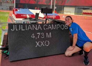 Juliana de Menis Campos pasó los 4.73 m. en garrocha y va al Mundial