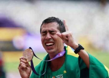 Caio a sus hijos: «Chicos, tu padre es el campeón mundial»