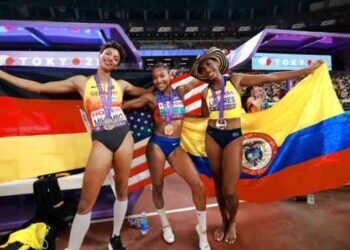 La premiación para Natalia Linares