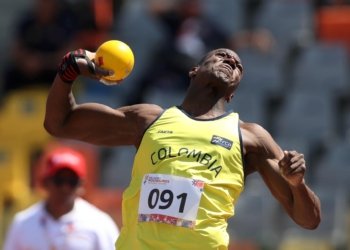 El colombiano Julio Angulo pasó los 8.000 puntos en el decathlon