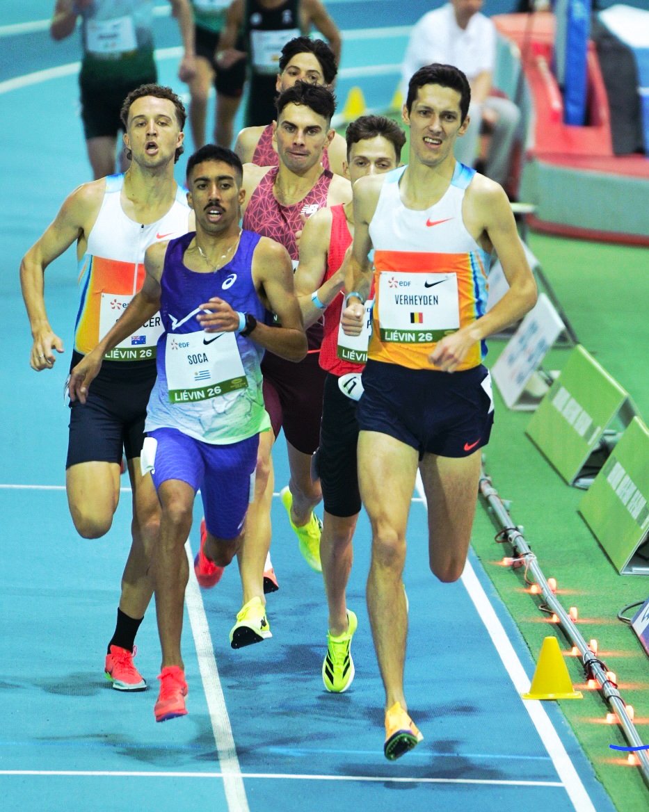 Valentín Soca volvió a batir el récord sudamericano indoor de 1.500