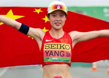 Los marchistas chinos dominaron en juniors, al iniciarse el Mundial en Brasilia