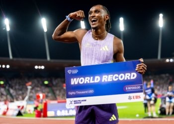 FABULOSO RECORD MUNDIAL DE ALISON: 45.80