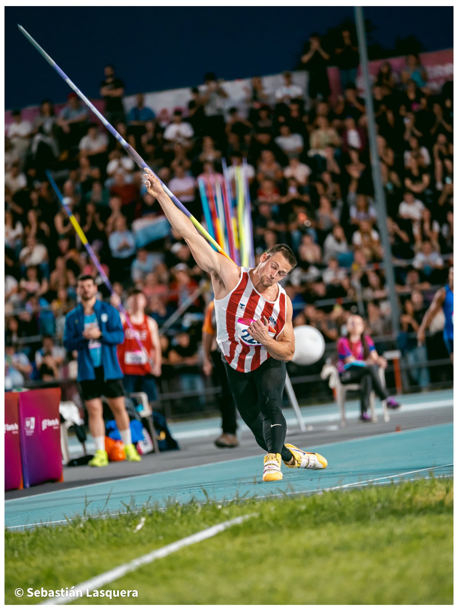 El paraguayo Flaming alcanzó los 84.70 m. en jabalina