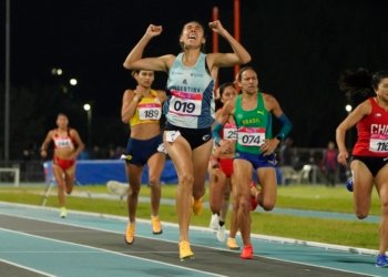 Micaela Levaggi hizo vibrar a la Argentina con su triunfo en 1.500